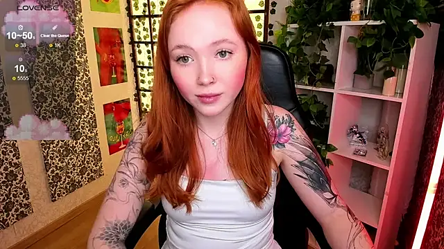 Snapshot of Maya_Light chatting on March 21, 2025, 2:18 am Maya Light online show from March 21, 2025, 2:18 am