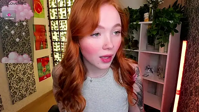Snapshot of Maya_Light chatting on March 23, 2025, 2:04 am Maya Light online show from March 23, 2025, 2:04 am