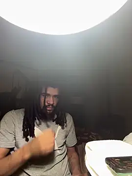 Snapshot of B3-Dindles chatting on March 12, 2025, 3:24 am B3-Dindles online show from March 12, 2025, 3:24 am