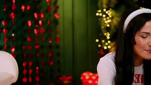 Snapshot of Flirtyy_eve chatting on February 11, 2026, 4:12 am Flirtyy eve online show from February 11, 2026, 4:12 am