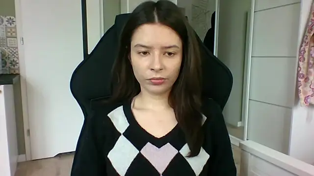 LariceSexy online show from April 8, 2026, 12:06 pm