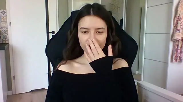 LariceSexy online show from March 28, 2026, 1:12 pm