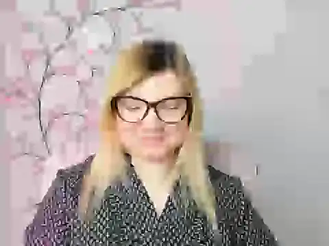 Snapshot of Lola_moree chatting on February 26, 2026, 12:49 pm Lola moree online show from February 26, 2026, 12:49 pm