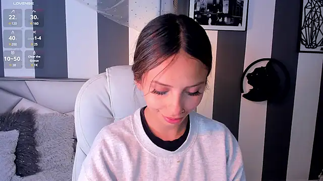 Snapshot of Salome__evans chatting on February 25, 2025, 1:32 pm Salome evans online show from February 25, 2025, 1:32 pm