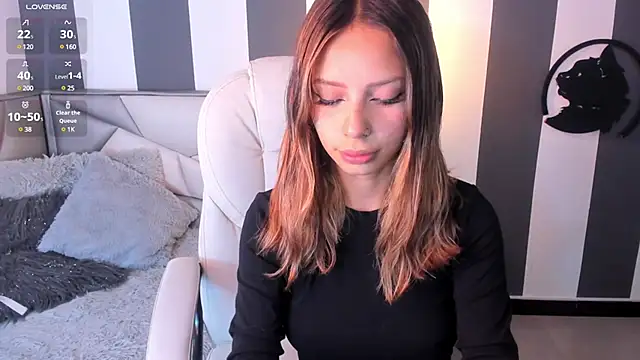 Snapshot of Salome__evans chatting on February 24, 2025, 1:42 pm Salome evans online show from February 24, 2025, 1:42 pm