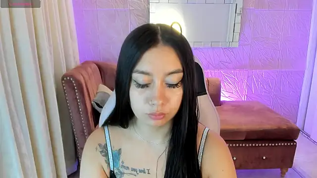 miss isabella m online show from May 21, 2026, 12:24 pm