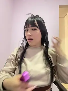 Melody rousse  online show from November 10, 2025, 7:52 pm