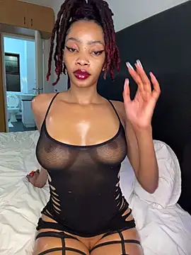 ZinaFreak online show from November 23, 2025, 9:25 pm