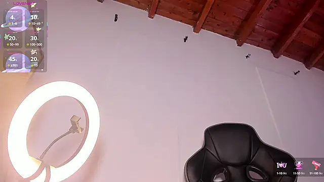 Zaira Rose  online show from October 15, 2025, 12:57 pm