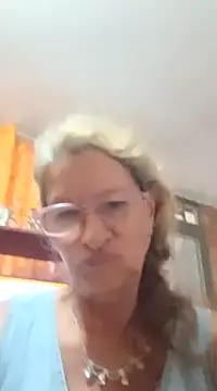 MaryLunna online show from February 7, 2025, 2:04 pm