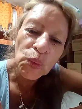 MaryLunna online show from February 24, 2025, 6:47 pm