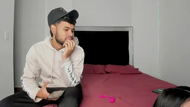 Snapshot of victoriacolin chatting on March 22, 2026, 1:20 am victoriacolin online show from March 22, 2026, 1:20 am