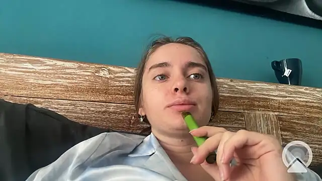 valure lera online show from March 19, 2025, 4:57 am