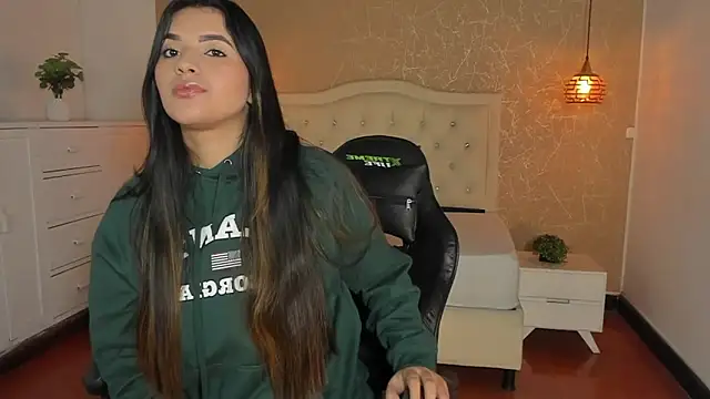 Hadley  online show from October 16, 2025, 2:42 am