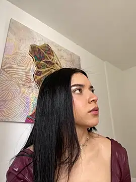 eileensophi online show from September 9, 2025, 4:38 pm