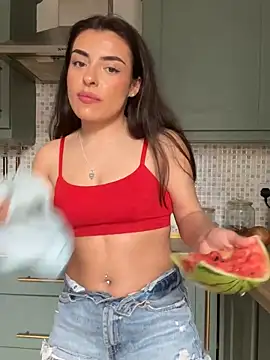 Snapshot of cute_carly_ chatting on March 6, 2025, 4:07 pm cute carly online show from March 6, 2025, 4:07 pm