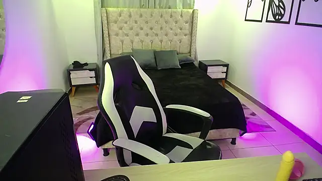 ayra princes online show from January 28, 2025, 1:29 am