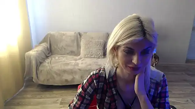 Snapshot of SexyBeatriice chatting on April 6, 2026, 6:14 am SexyBeatriice online show from April 6, 2026, 6:14 am