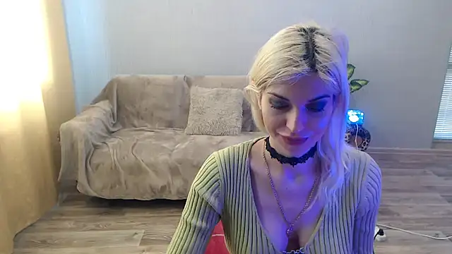 Snapshot of SexyBeatriice chatting on April 14, 2026, 6:29 am SexyBeatriice online show from April 14, 2026, 6:29 am