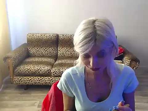 SexyBeatriice online show from September 11, 2025, 6:35 am