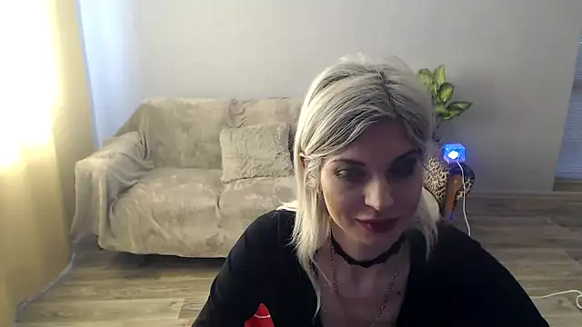 Snapshot of SexyBeatriice chatting on March 15, 2026, 7:26 am SexyBeatriice online show from March 15, 2026, 7:26 am