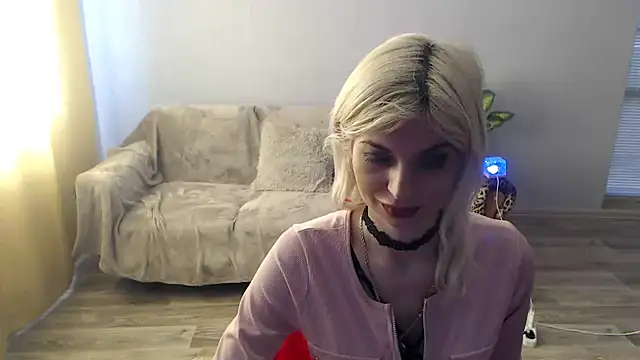 Snapshot of SexyBeatriice chatting on April 5, 2026, 6:20 am SexyBeatriice online show from April 5, 2026, 6:20 am