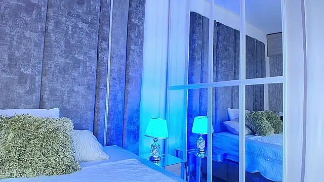 AliDiaz  online show from April 4, 2026, 6:47 pm