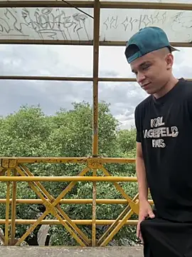 arevalo1124 online show from December 1, 2025, 8:53 pm