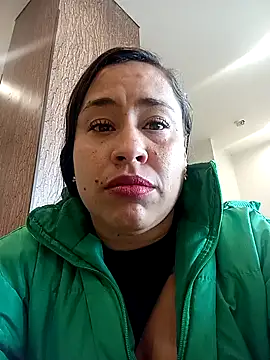 Snapshot of kamila_lovee chatting on September 23, 2025, 4:47 pm kamila lovee online show from September 23, 2025, 4:47 pm