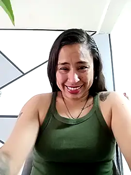 Snapshot of kamila_lovee chatting on September 29, 2025, 6:57 pm kamila lovee online show from September 29, 2025, 6:57 pm