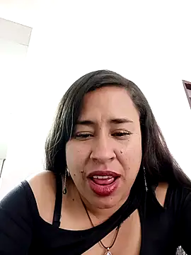 Snapshot of kamila_lovee chatting on October 1, 2025, 6:56 pm kamila lovee online show from October 1, 2025, 6:56 pm