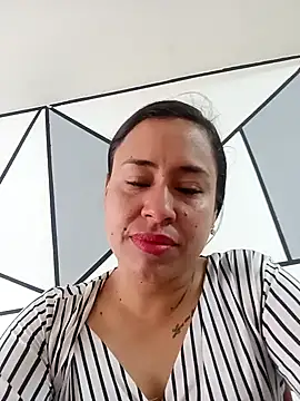 Snapshot of kamila_lovee chatting on March 5, 2025, 3:40 pm kamila lovee online show from March 5, 2025, 3:40 pm