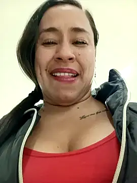 Snapshot of kamila_lovee chatting on September 16, 2025, 3:35 pm kamila lovee online show from September 16, 2025, 3:35 pm