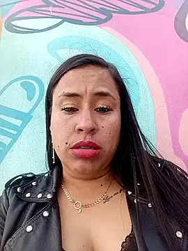 Snapshot of kamila_lovee chatting on February 28, 2025, 9:55 pm kamila lovee online show from February 28, 2025, 9:55 pm