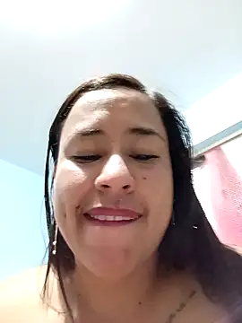 Snapshot of kamila_lovee chatting on March 1, 2025, 5:49 pm kamila lovee online show from March 1, 2025, 5:49 pm