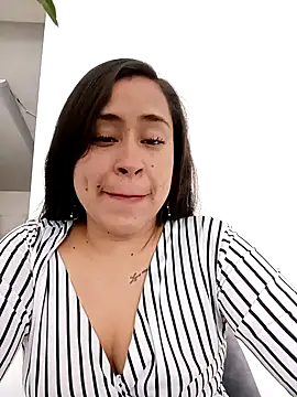 Snapshot of kamila_lovee chatting on September 24, 2025, 6:58 pm kamila lovee online show from September 24, 2025, 6:58 pm