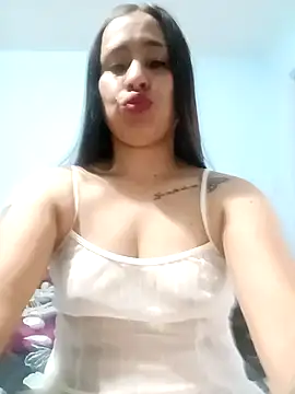 Snapshot of kamila_lovee chatting on March 15, 2025, 5:37 pm kamila lovee online show from March 15, 2025, 5:37 pm