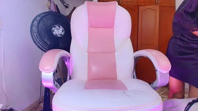 sharlott miller online show from February 27, 2025, 3:05 pm