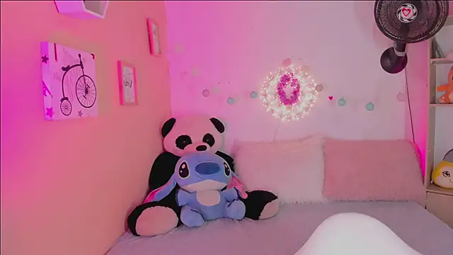 Snapshot of julietha_bianco_ chatting on February 12, 2025, 1:52 am julietha bianco online show from February 12, 2025, 1:52 am