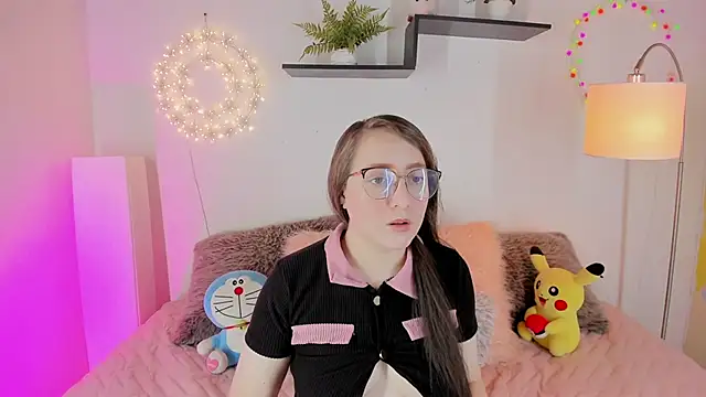 Snapshot of julietha_bianco_ chatting on March 3, 2025, 12:50 pm julietha bianco online show from March 3, 2025, 12:50 pm
