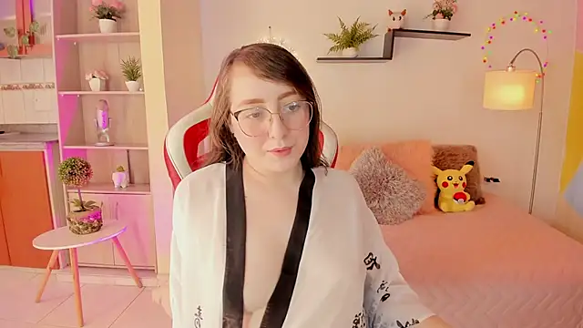 Snapshot of julietha_bianco_ chatting on March 6, 2025, 4:28 pm julietha bianco online show from March 6, 2025, 4:28 pm