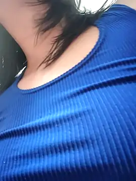 Maiden-Hot online show from December 19, 2025, 7:49 pm