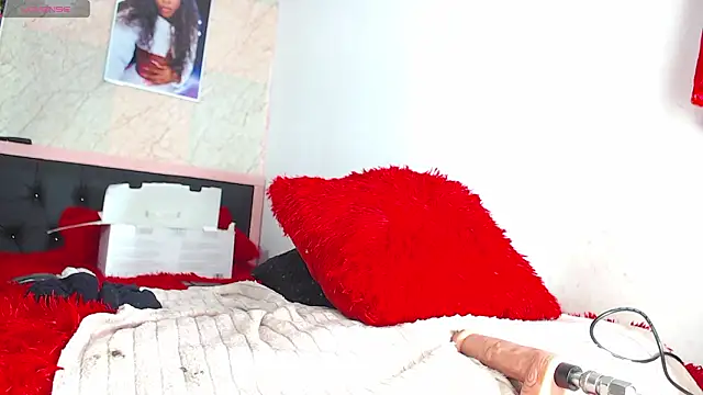 k stormi  online show from February 17, 2026, 1:36 am