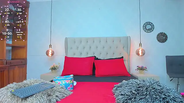 amanda29 online show from November 4, 2025, 7:28 pm