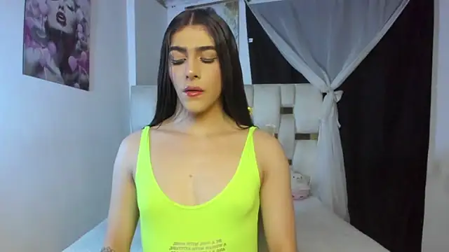 Snapshot of beautiful_doll088 chatting on April 5, 2026, 12:50 am beautiful doll088 online show from April 5, 2026, 12:50 am