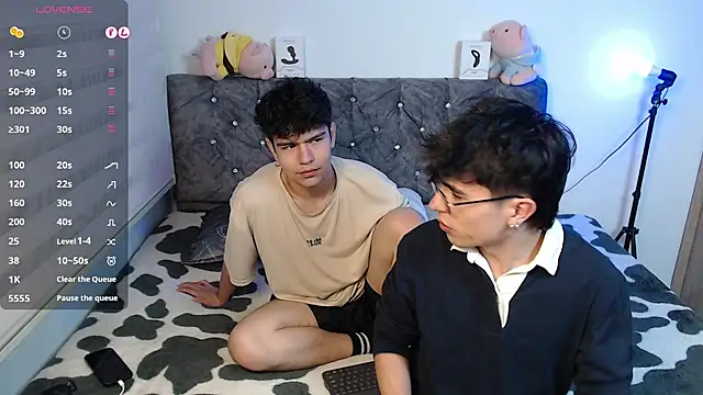 stiven and ale online show from February 27, 2025, 5:51 am