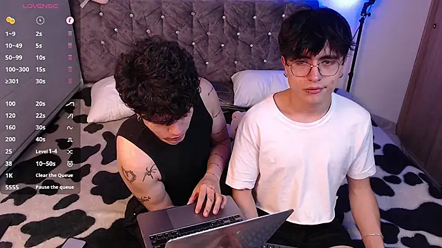 stiven and ale online show from March 11, 2025, 5:24 am
