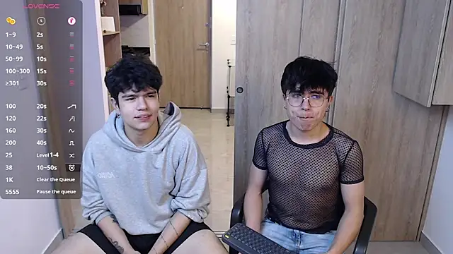 stiven and ale online show from March 21, 2025, 6:38 am