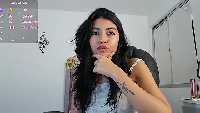 ellajonz online show from August 5, 2026, 4:06 am