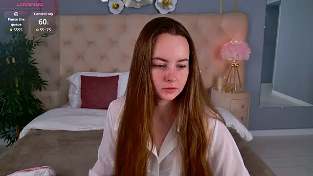 JaniceCollins online show from May 19, 2026, 2:07 am